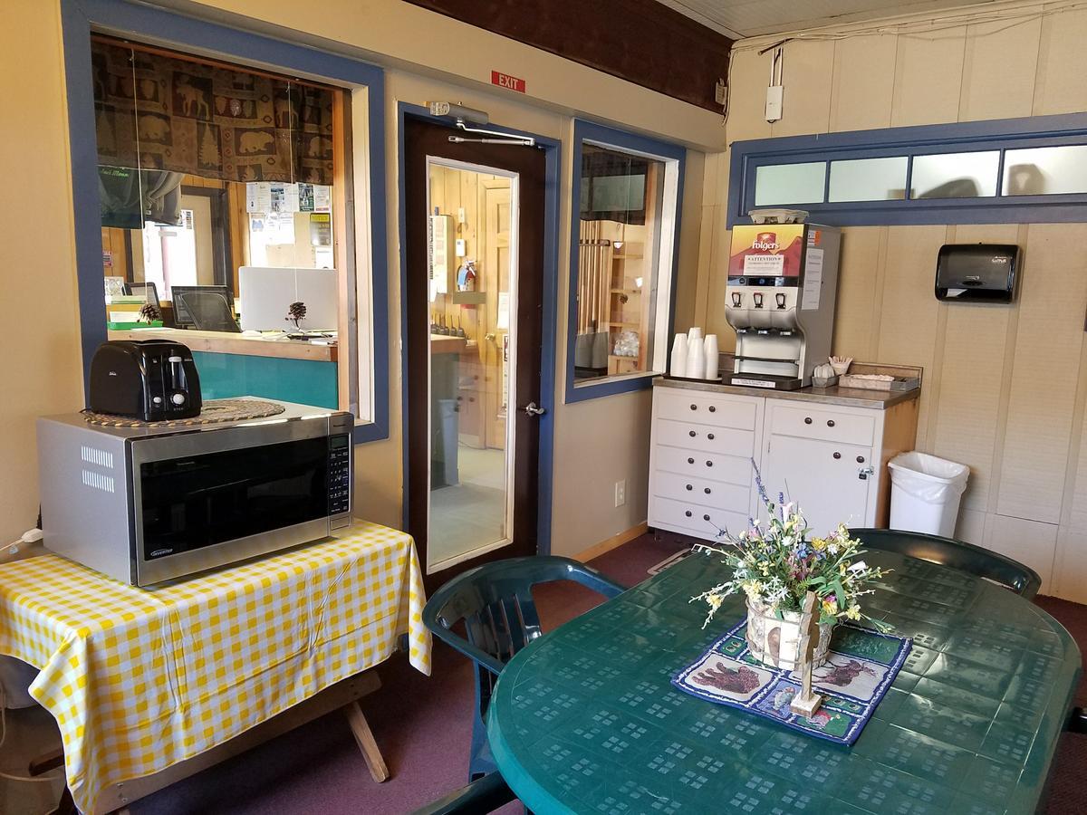 Clark'S Beach Motel Old Forge Luaran gambar