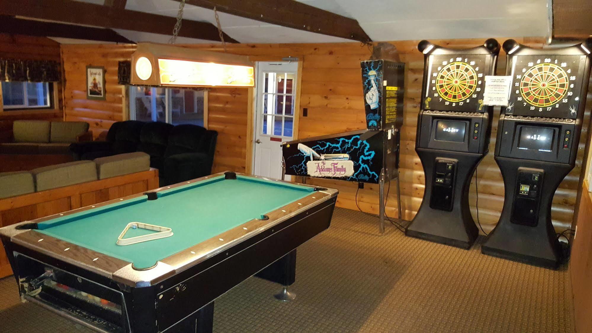 Clark'S Beach Motel Old Forge Luaran gambar