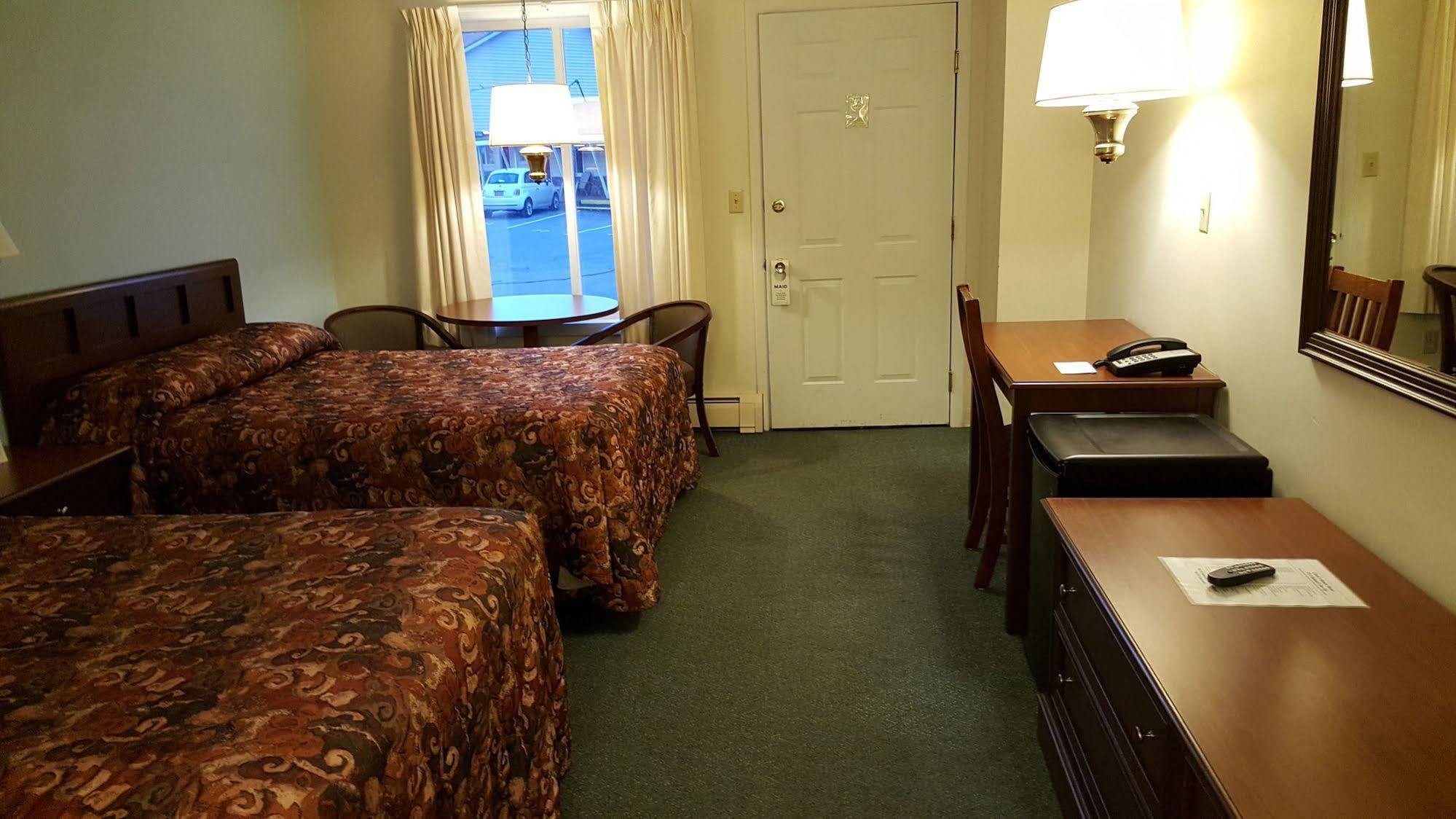 Clark'S Beach Motel Old Forge Luaran gambar