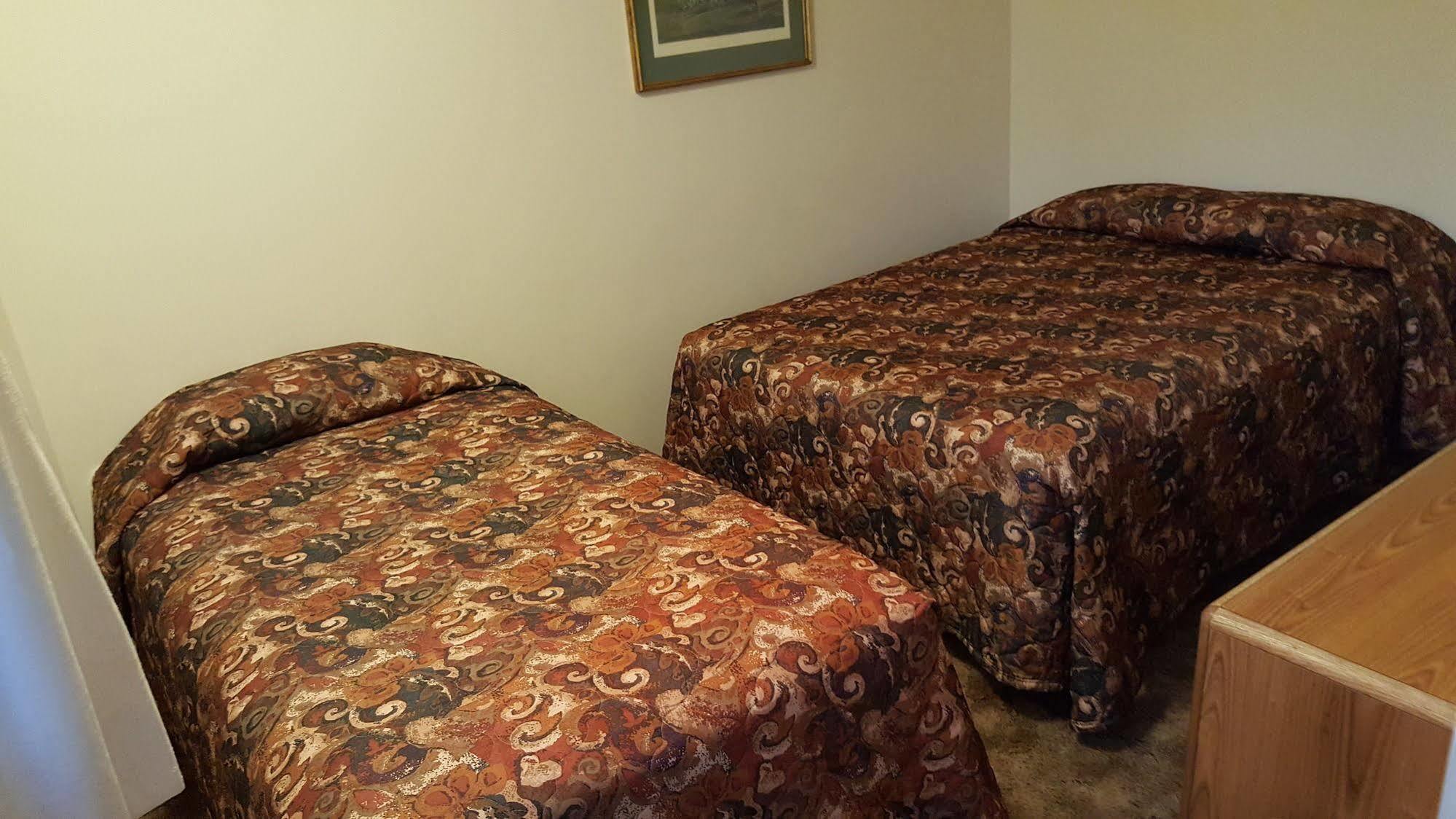 Clark'S Beach Motel Old Forge Luaran gambar